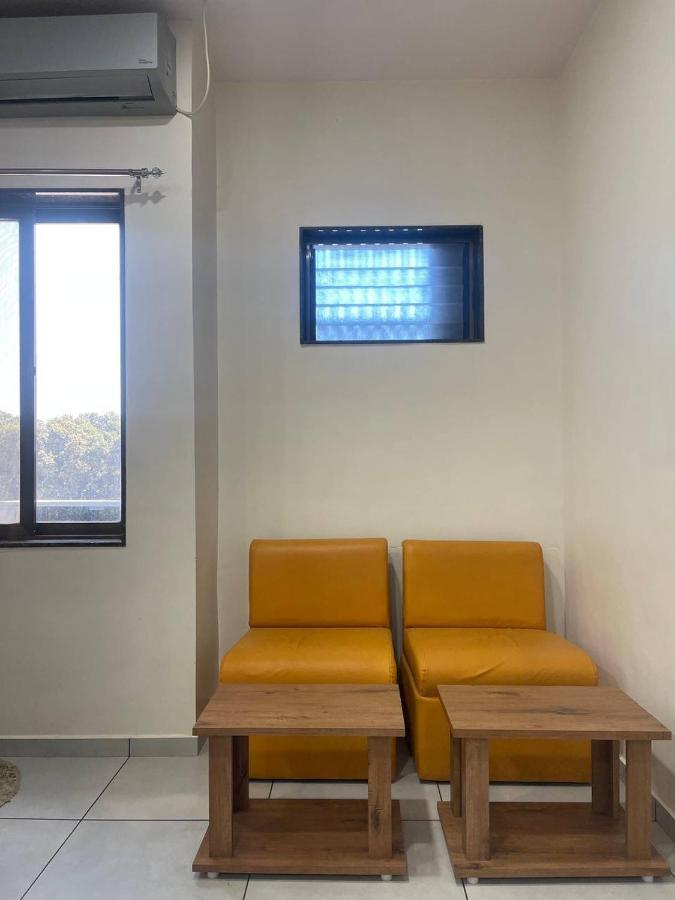 Hotel Nilkanth Navsari Экстерьер фото